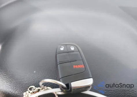 2015 Dodge Journey Crossroad z USA, uszkodzony, nr VIN 3C4PDCGG8FT564787